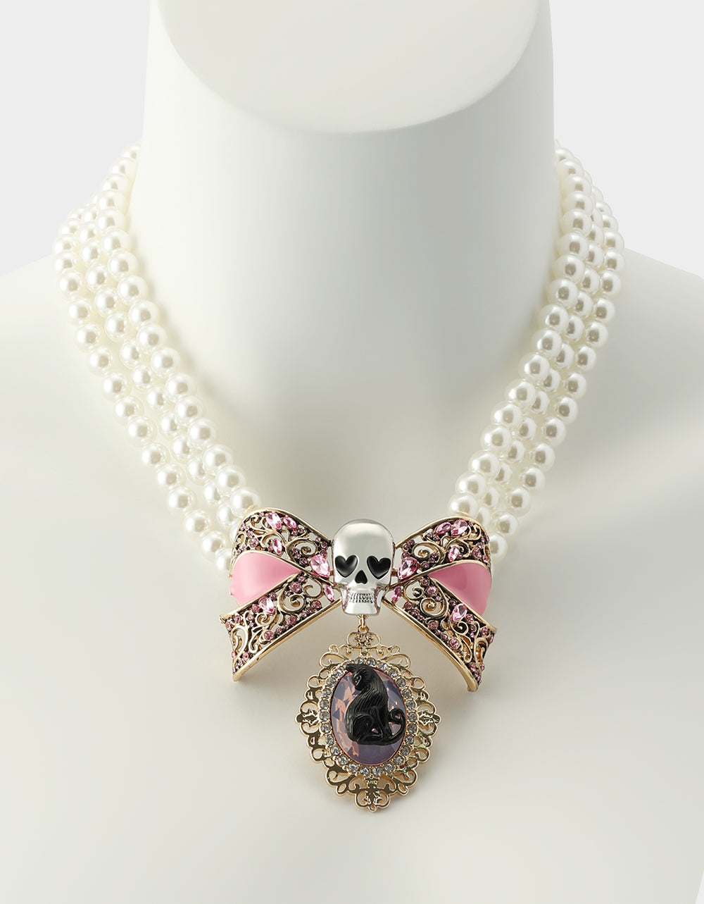 BLACK CAT TORSADE NECKLACE PEARL