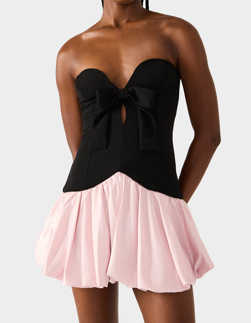 BETSEY'S BOW DRESS BLACK MULTI